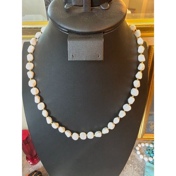 Trifari Baby Teeth White‎ Beaded Necklace With Gold-Tone Accents 22" - Picture 3 of 6